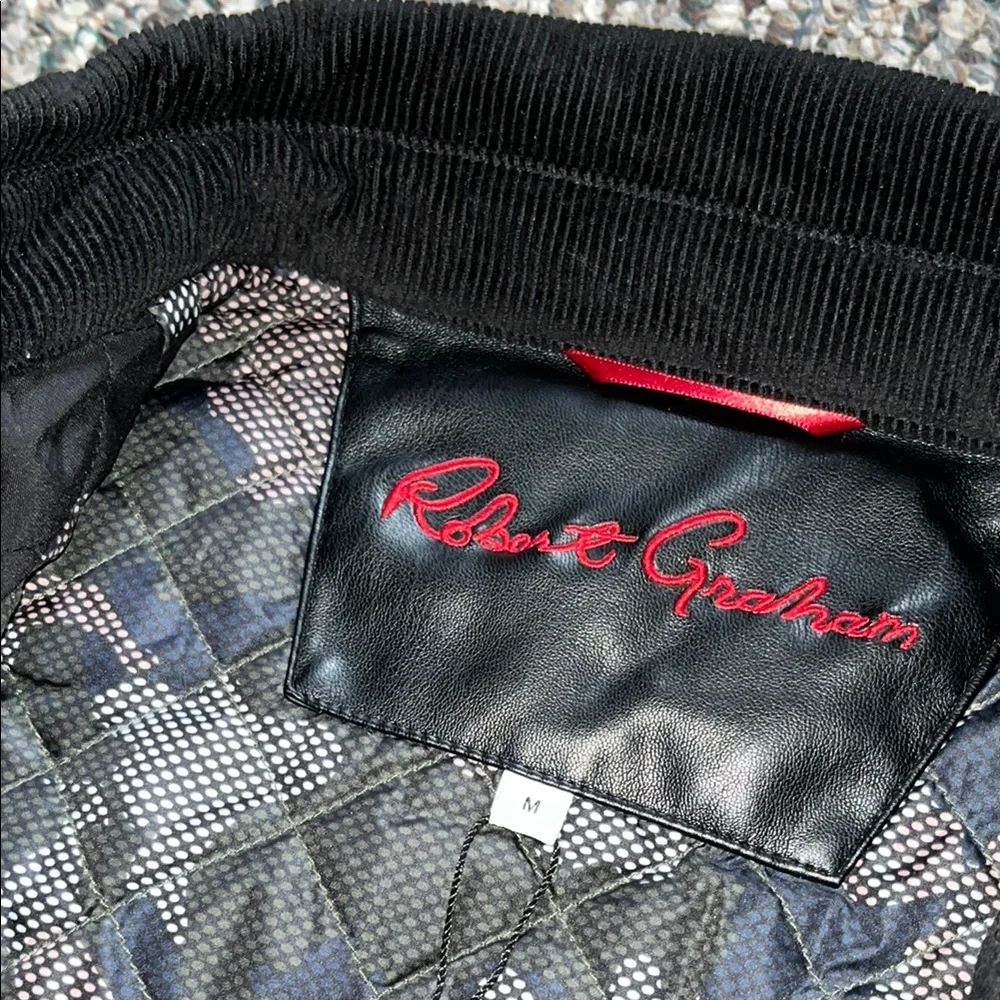 Men's Black Quilted Jacket Robert graham
Used 
Priced drop plus free shipping - Picture 2 of 4